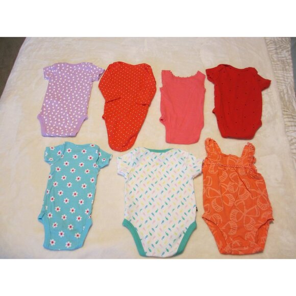 Baby bodysuits Set Of 7 Various Colors & Patterns 100% Cotton - Picture 1 of 2